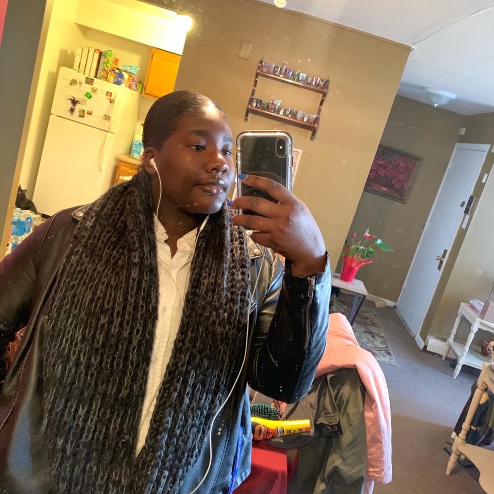 Meet your Posher, Kamilla